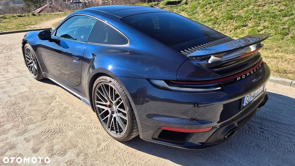 Porsche 911 Turbo - 7