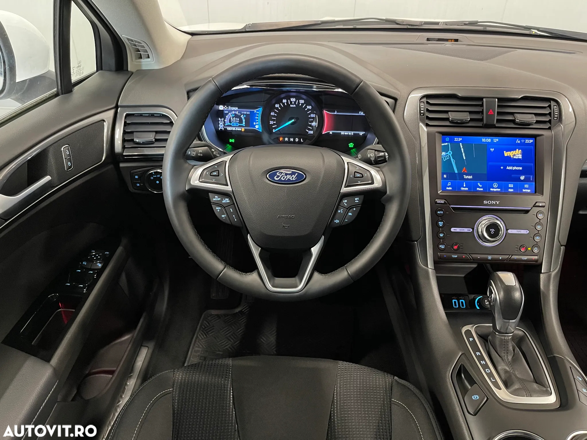 Ford Mondeo 2.0 HEV Titanium - 6