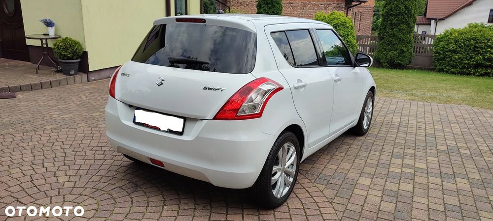 Suzuki Swift 1.2 Premium - 4