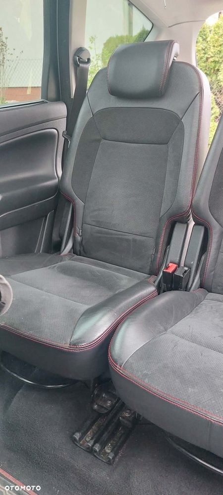 Ford S-Max 2.5 Titanium - 8