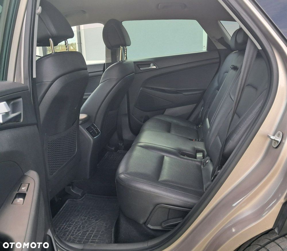 Hyundai Tucson - 13
