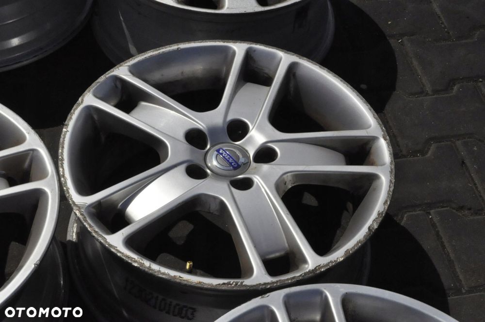 VOLVO FELGI 17 7.0 5X108 ET52.5 31202663 - 3