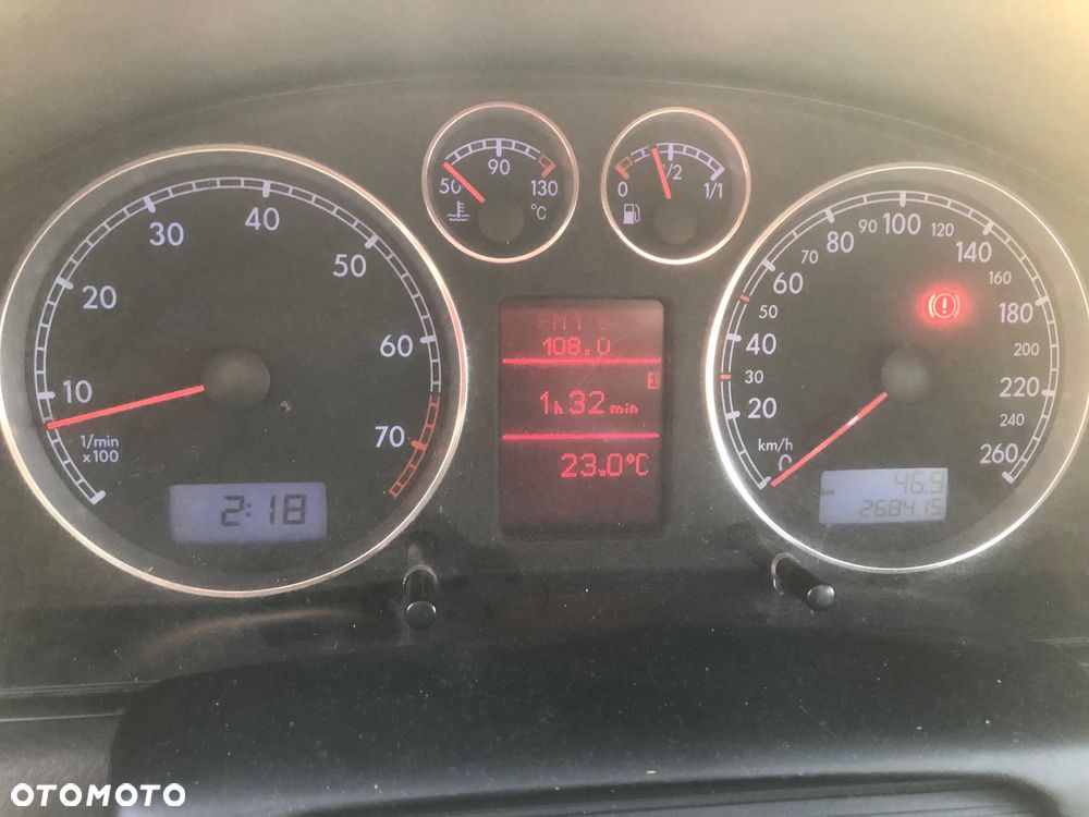 Volkswagen Passat 1.8T Highline - 10