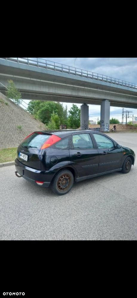 Ford Focus 1.8 Trend - 3