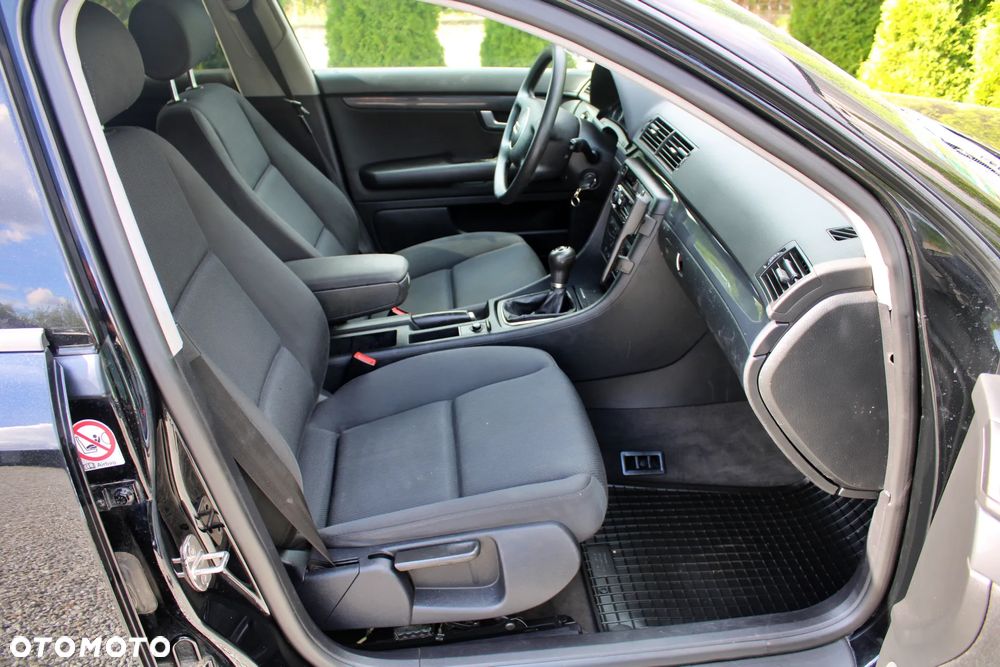 Audi A4 Limousine - 18