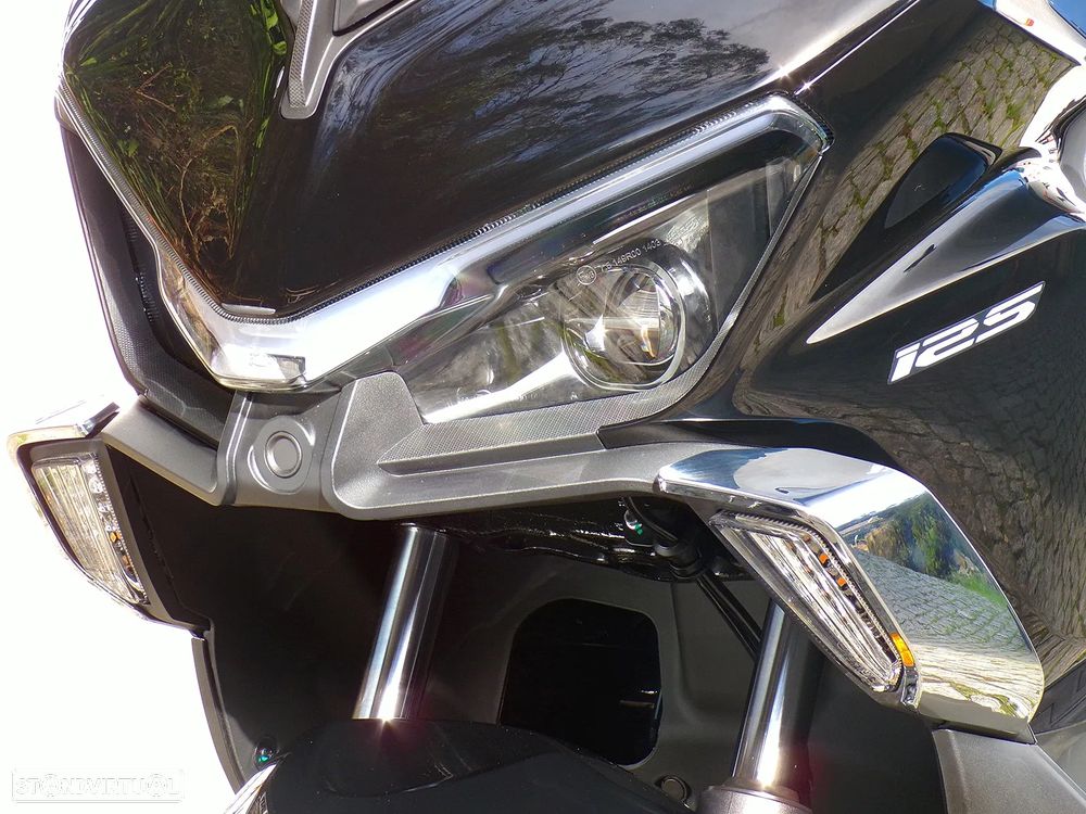 QJ Motor Fort 125N - 7