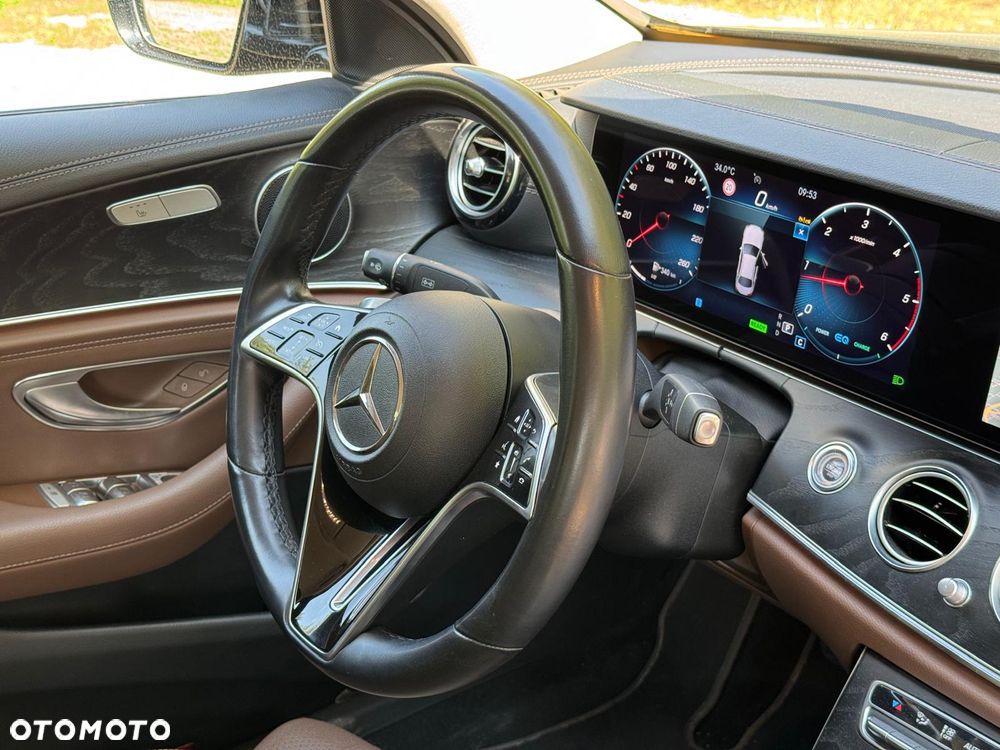 Mercedes-Benz Klasa E 220 d 4-Matic Avantgarde - 24