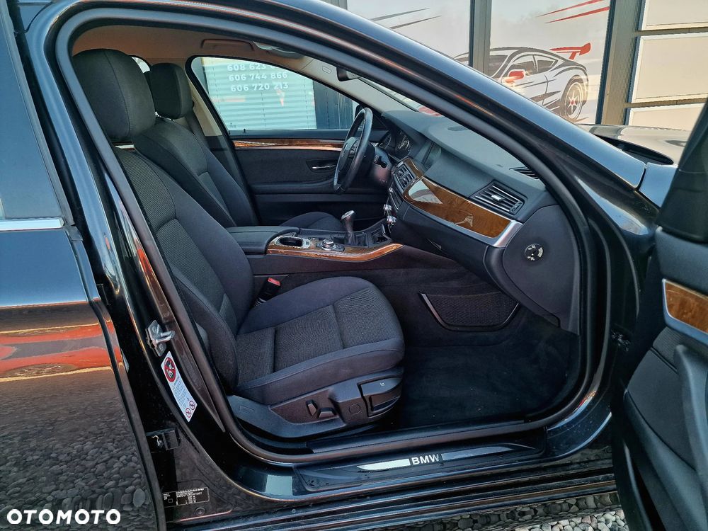 BMW Seria 5 - 24