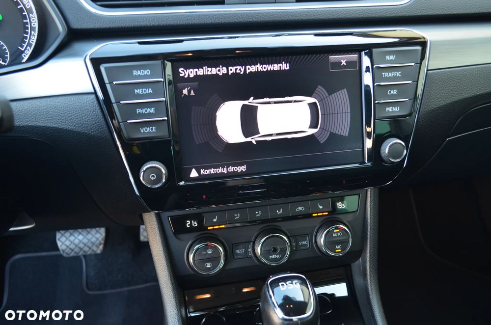 Skoda Superb 2.0 TDI DSG Style - 22
