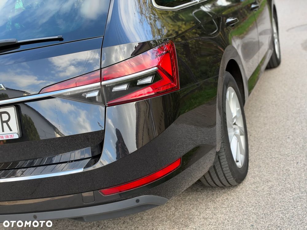 Skoda Superb 2.0 TDI SCR Ambition DSG - 40