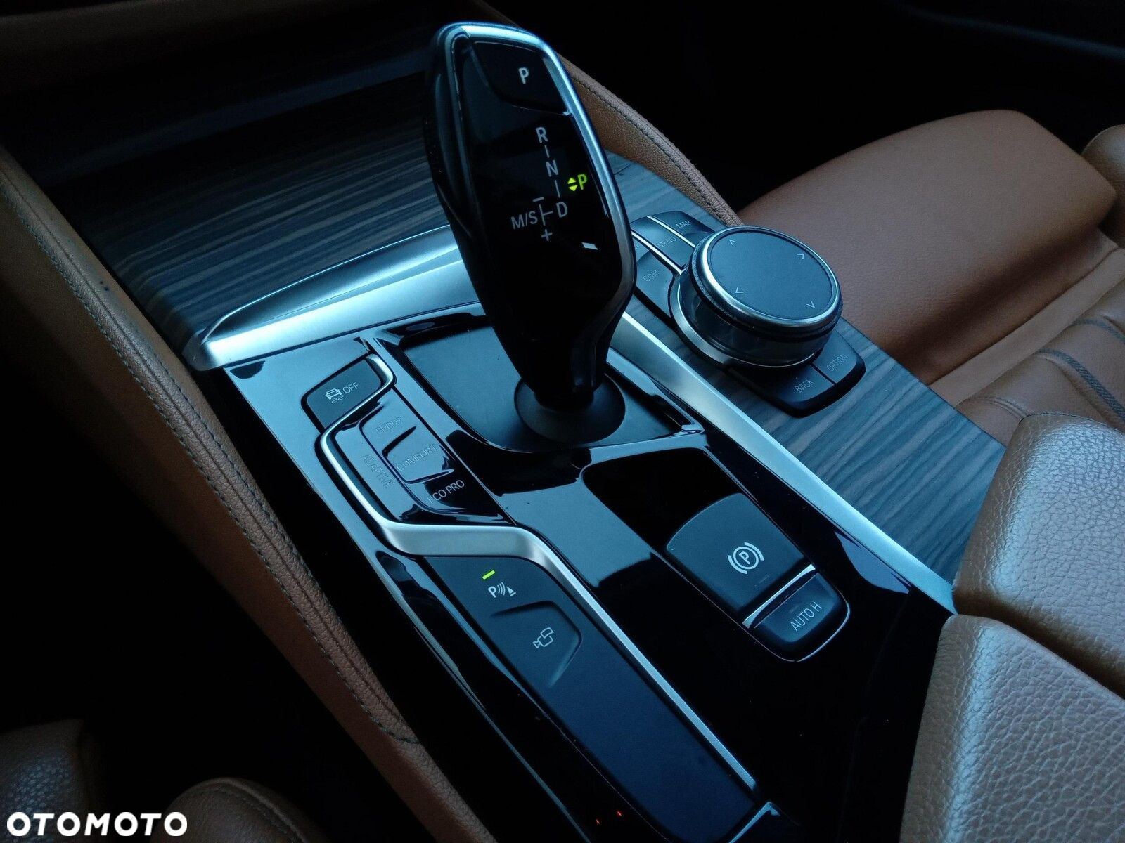 BMW Seria 5 - 25