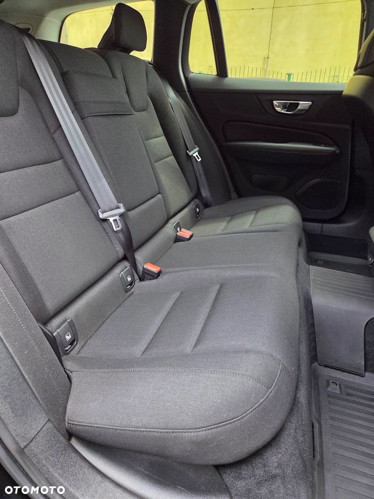 Volvo V60 B4 D Momentum Pro - 16