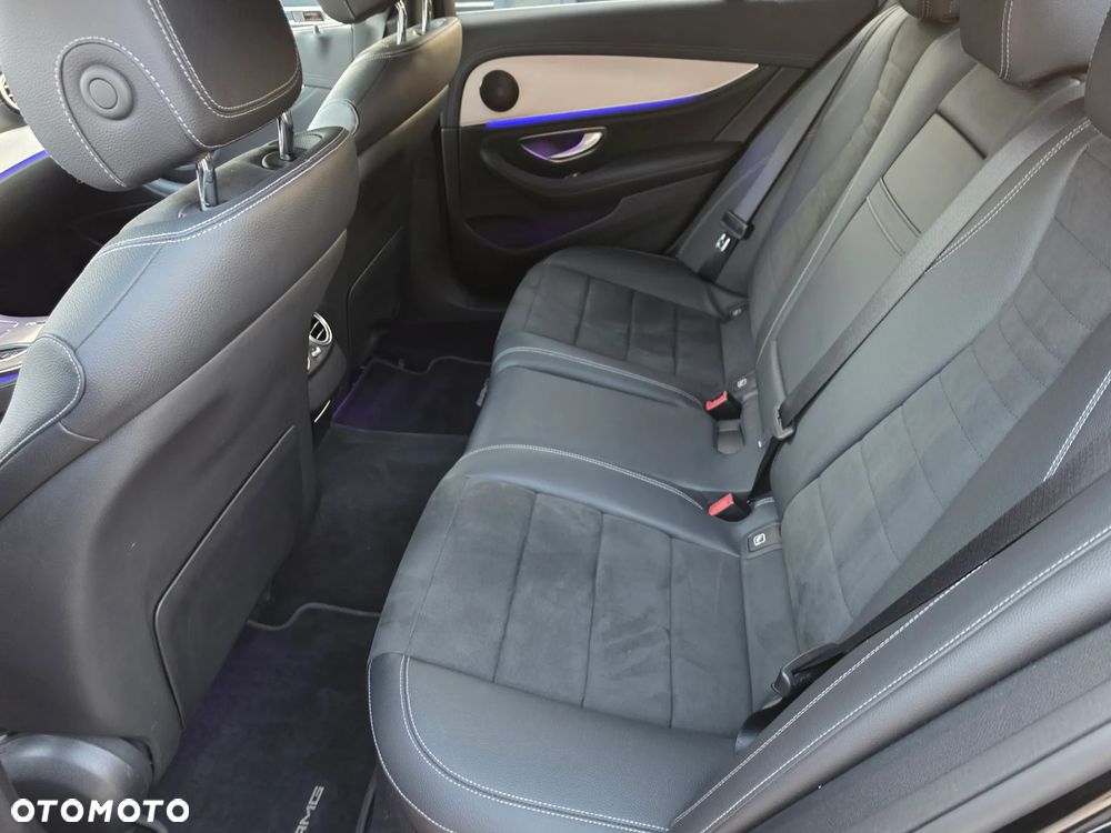 Mercedes-Benz Klasa E 220 d 4-Matic AMG - 22