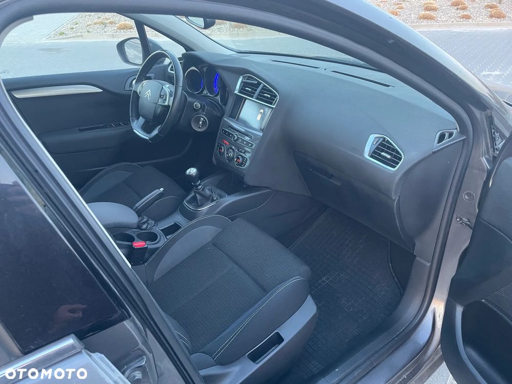 Citroën C4 1.2 e-THP Exclusive - 10