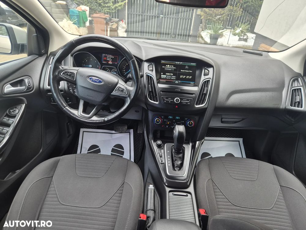 Ford Focus 2.0 TDCI Powershift Titanium - 7