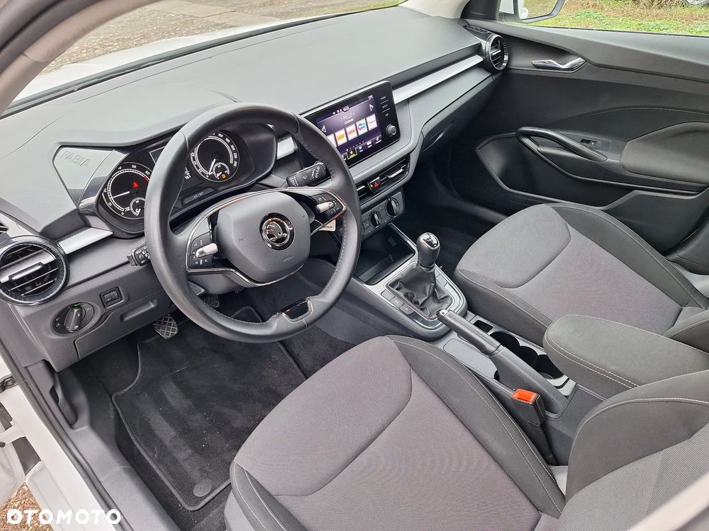 Skoda Fabia - 13