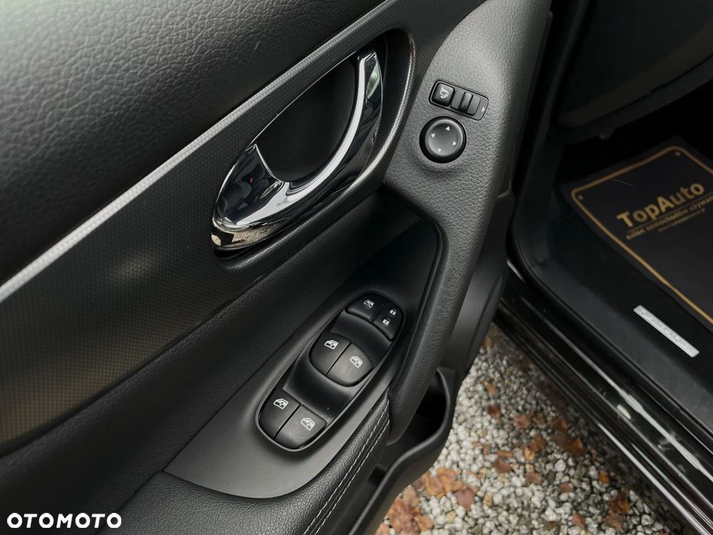 Nissan Qashqai 1.3 DIG-T TEKNA - 33