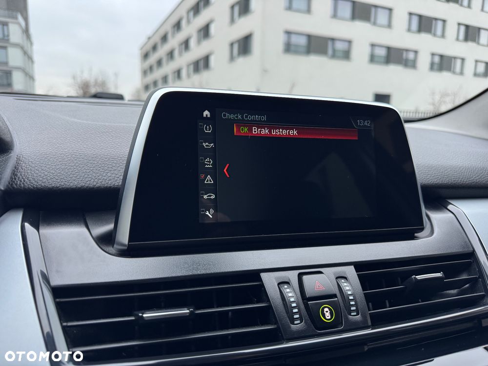 BMW Seria 2 216d Luxury Line - 30