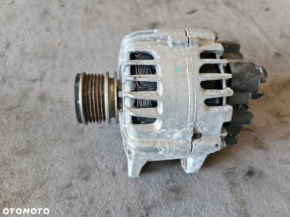 Alternator Renault Clio IV Kangoo II Kadjar Dacia Duster 1,5 DCI 120A 231007865r - 2