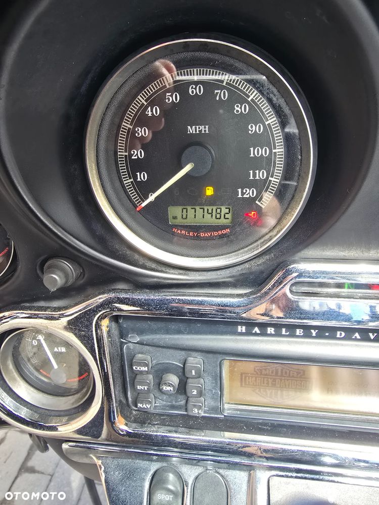 Harley-Davidson FLHT Electra Glide Standard - 14