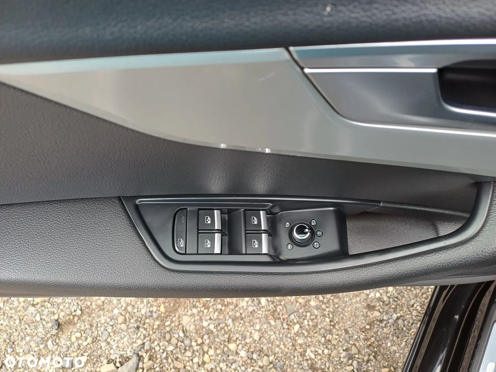 Audi A4 ver-2-0-tdi-ultra-design - 15