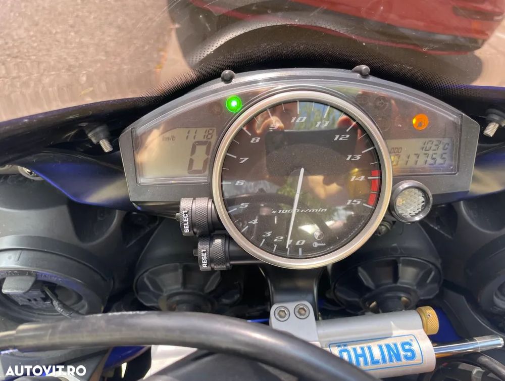 Yamaha YZF 1000 R1 - 5