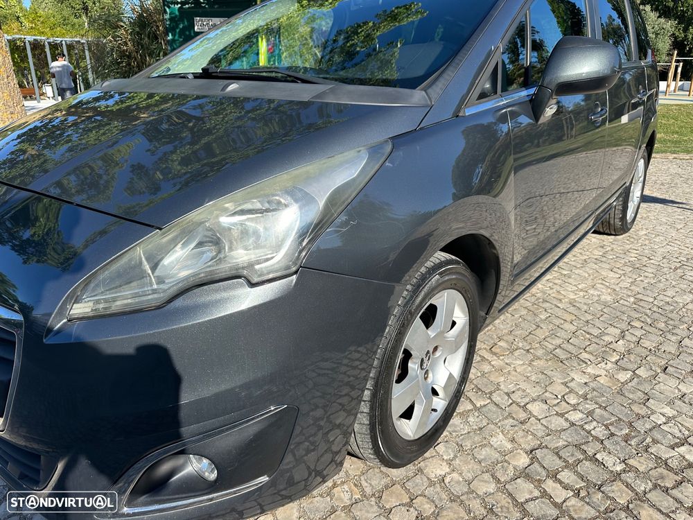 Peugeot 5008 1.6 E-HDi 7L Allure 2-Tronic - 12