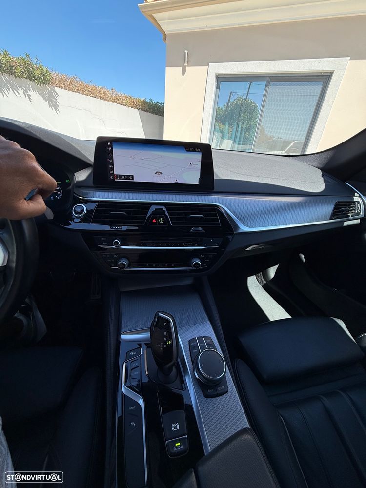 BMW 530 e iPerformance Pack M - 14