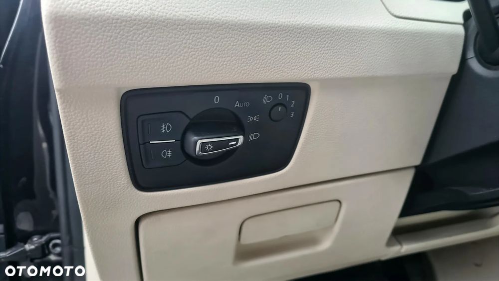 Volkswagen Passat 1.6 TDI (BlueMotion Technology) DSG Comfortline - 26