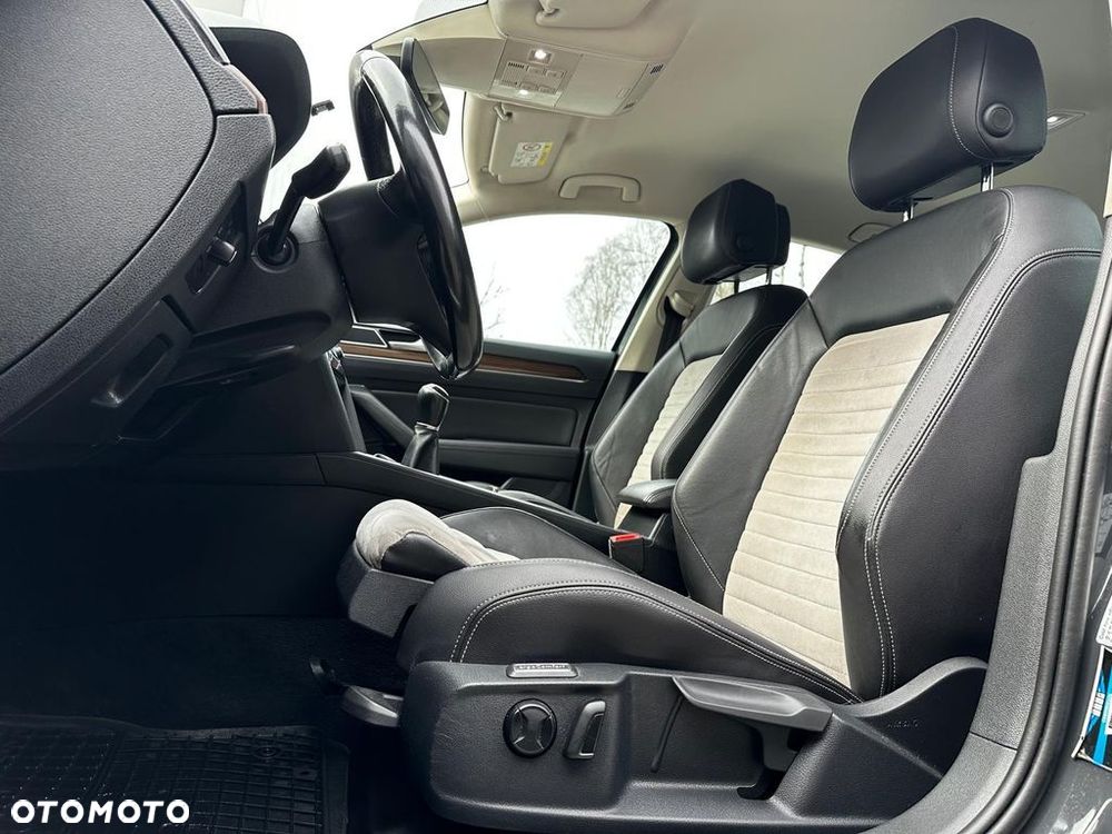 Volkswagen Passat 2.0 TDI BMT Highline - 9