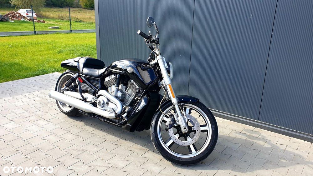 Harley-Davidson V-Rod Muscle - 3
