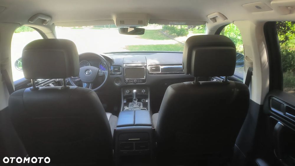 Volkswagen Touareg 3.0 V6 TDI BMT Business Line - 11