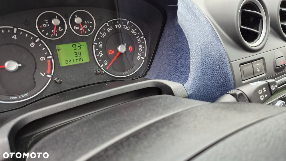 Ford Fiesta 1.3 Ambiente - 17