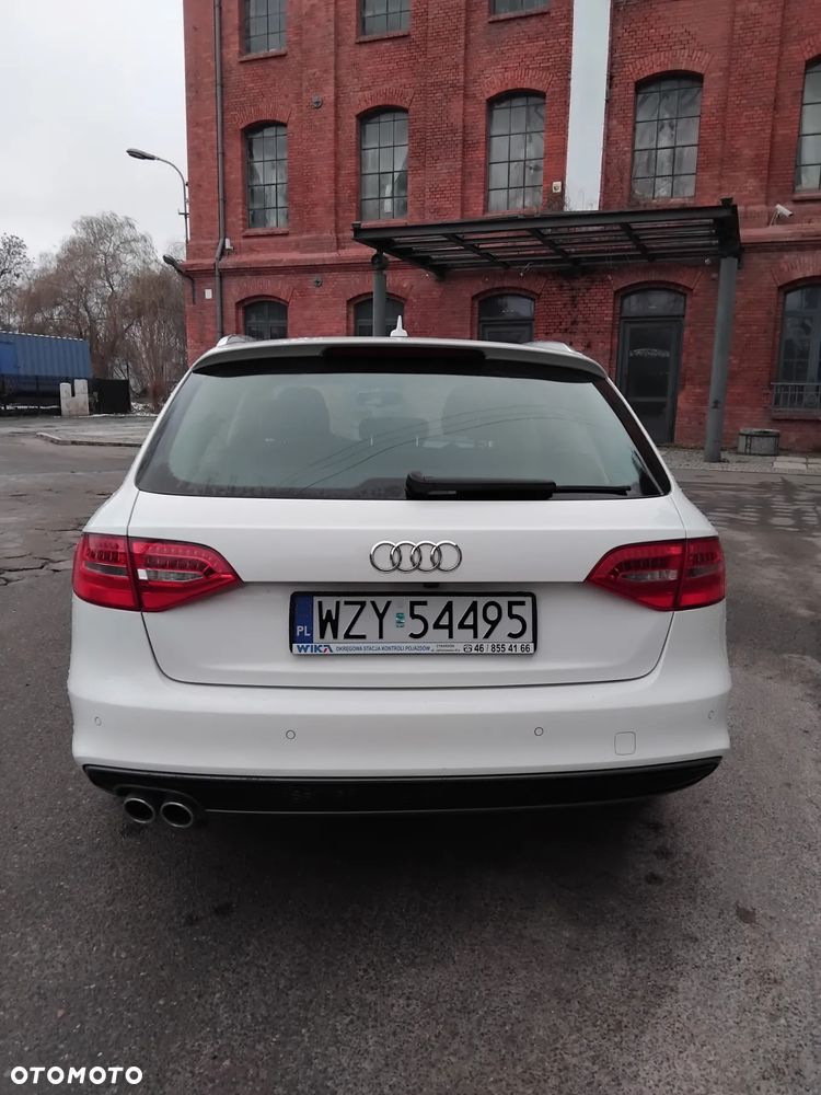 Audi A4 Avant 2.0 TDI DPF clean diesel multitronic S line Sportpaket - 6