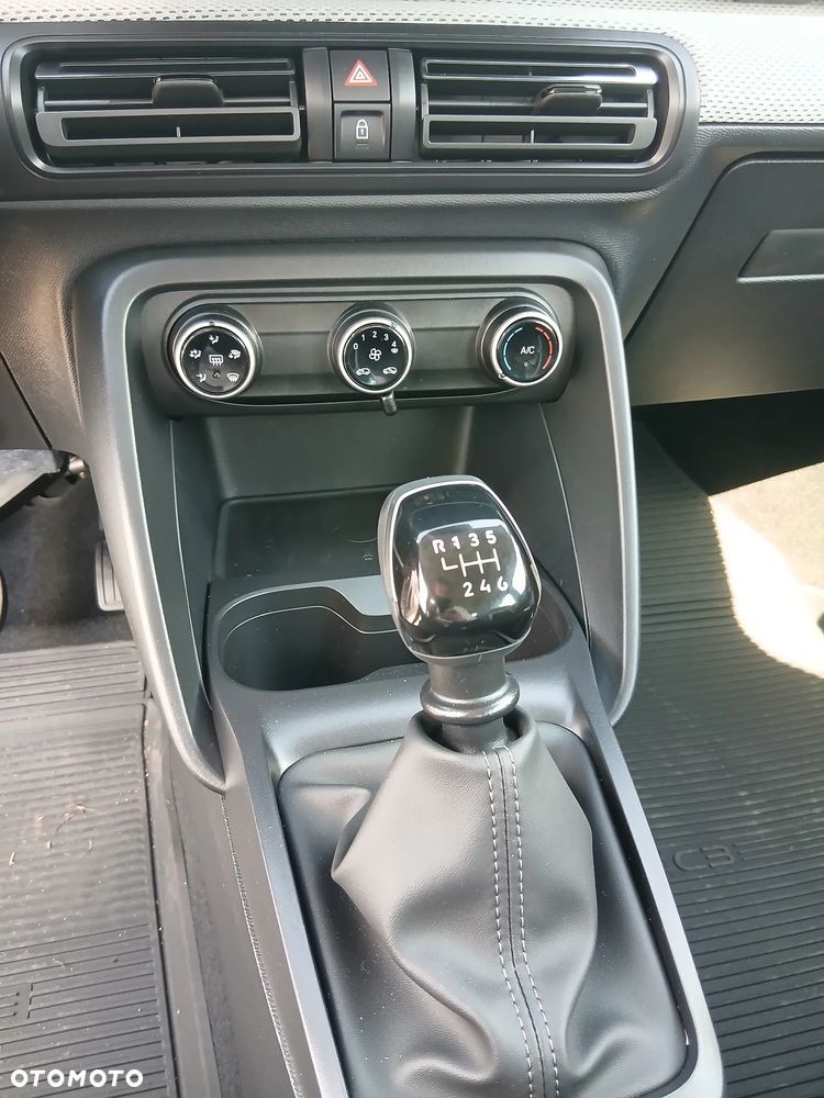 Citroën C3 1.2 T Plus - 10