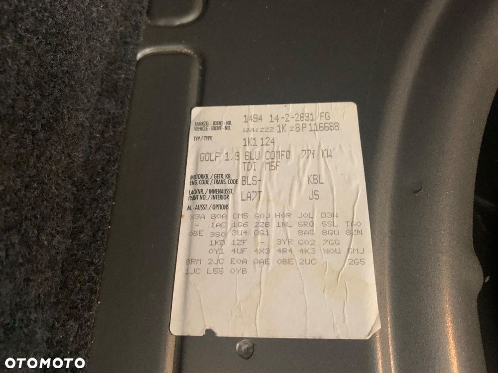 Volkswagen Golf - 23