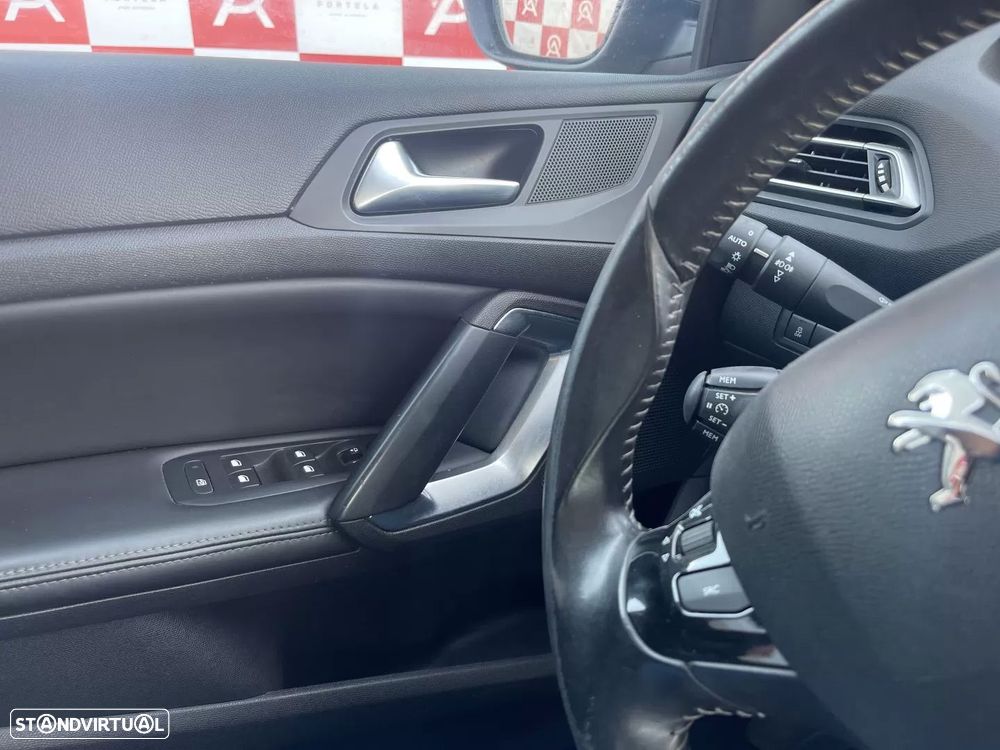 Peugeot 308 125 THP Allure - 20