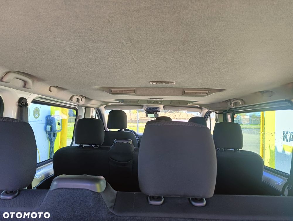 Renault Trafic 2.0 dCi - 8