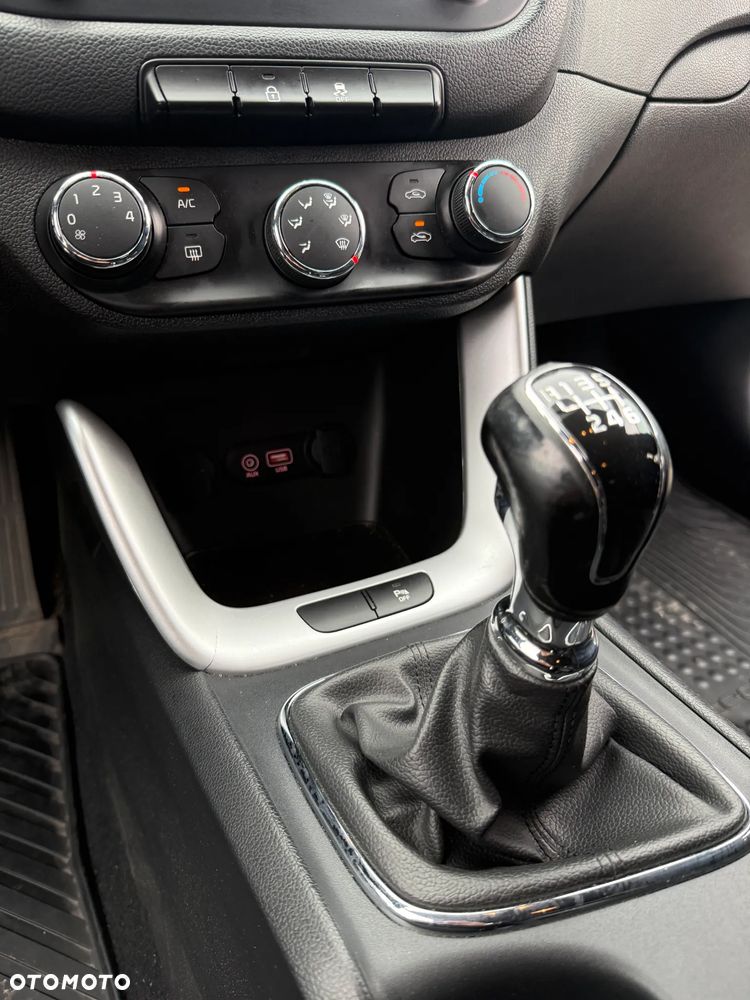 Kia Ceed 1.6 CRDi M - 21