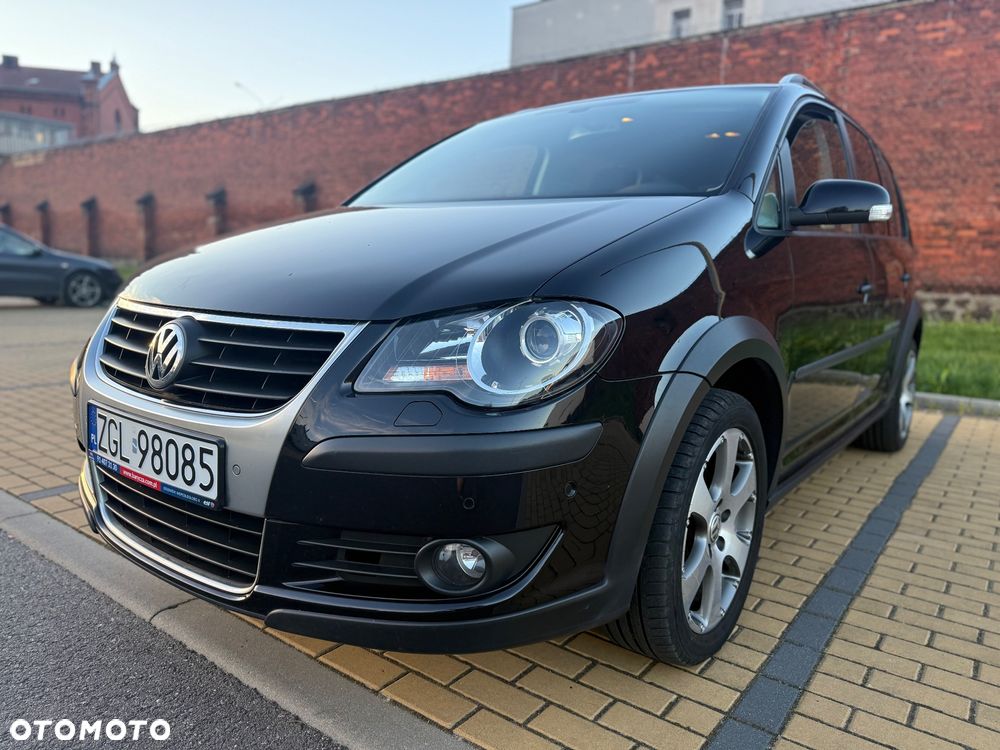 Volkswagen Touran 1.6 Cross