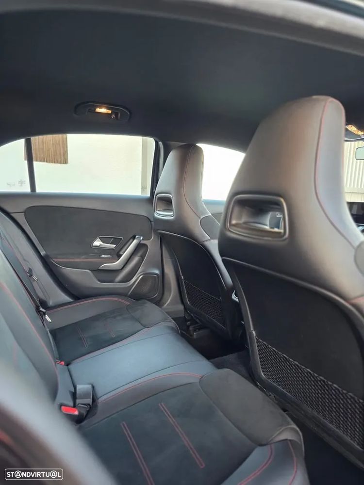 Mercedes-Benz A 180 d AMG Line - 14