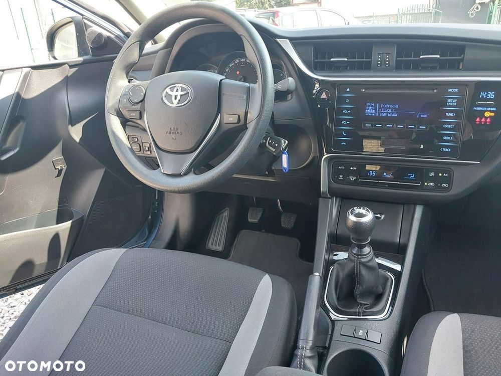Toyota Auris 1.33 VVT-i Active - 15