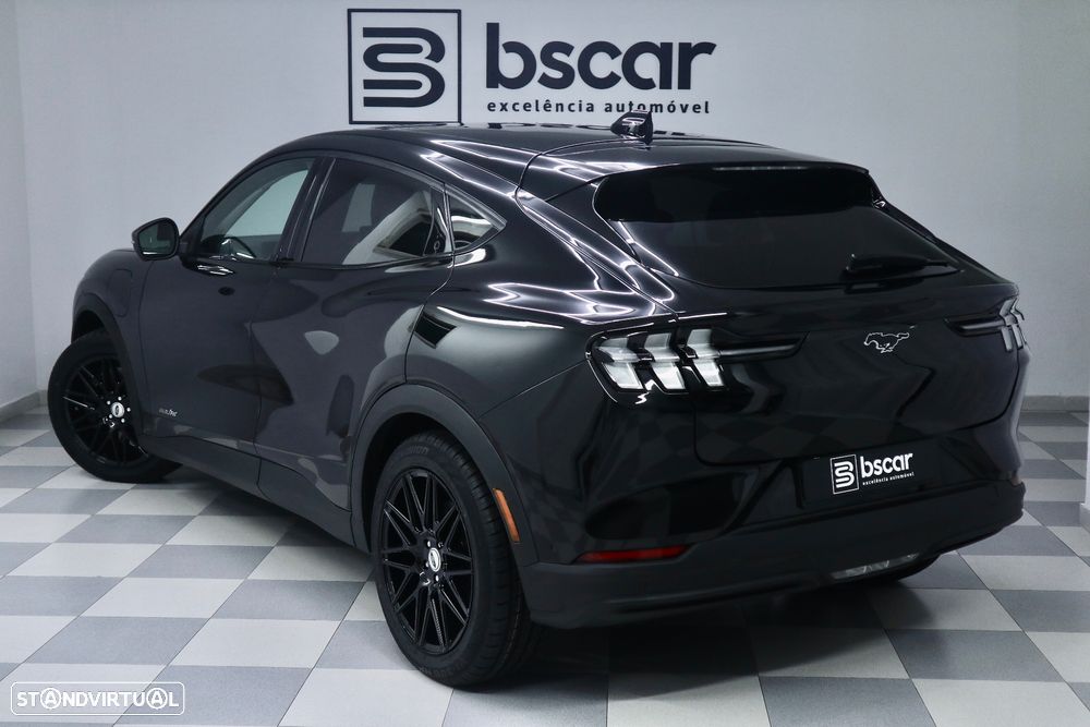 Ford Mustang Mach-E Standard - 3