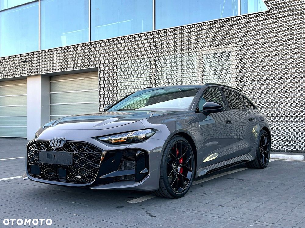 Audi RS5 Avant - 13
