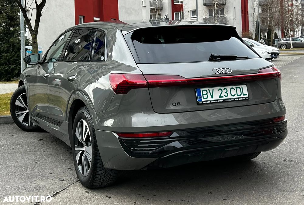 Audi Q8 50 quattro S Line - 5