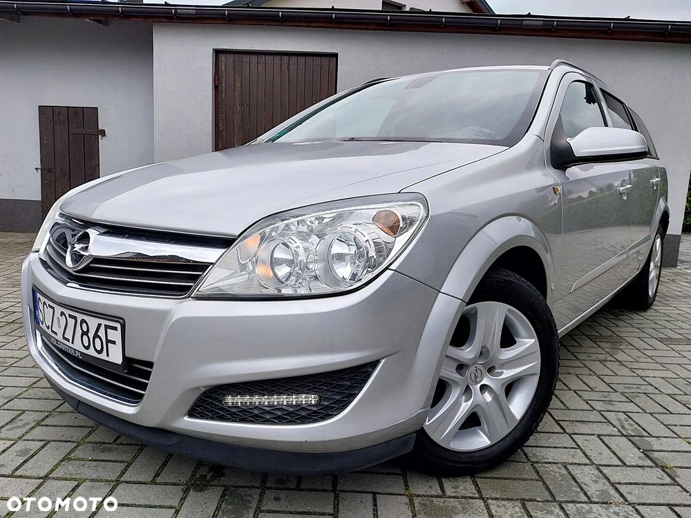 Opel Astra 1.6 Caravan Edition - 26