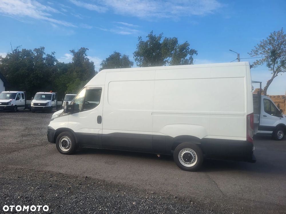 Iveco Daily blaszak zabudowa warsztatowa klima sprowadzony super stan - 5