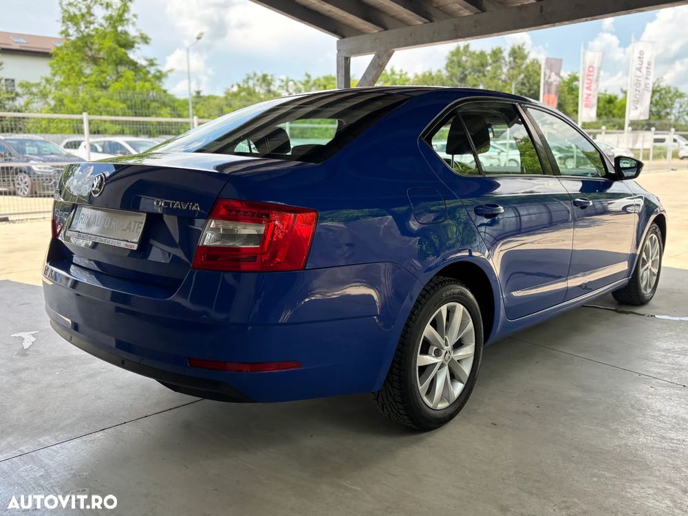 Skoda Octavia 1.6 TDI DSG Ambition - 7