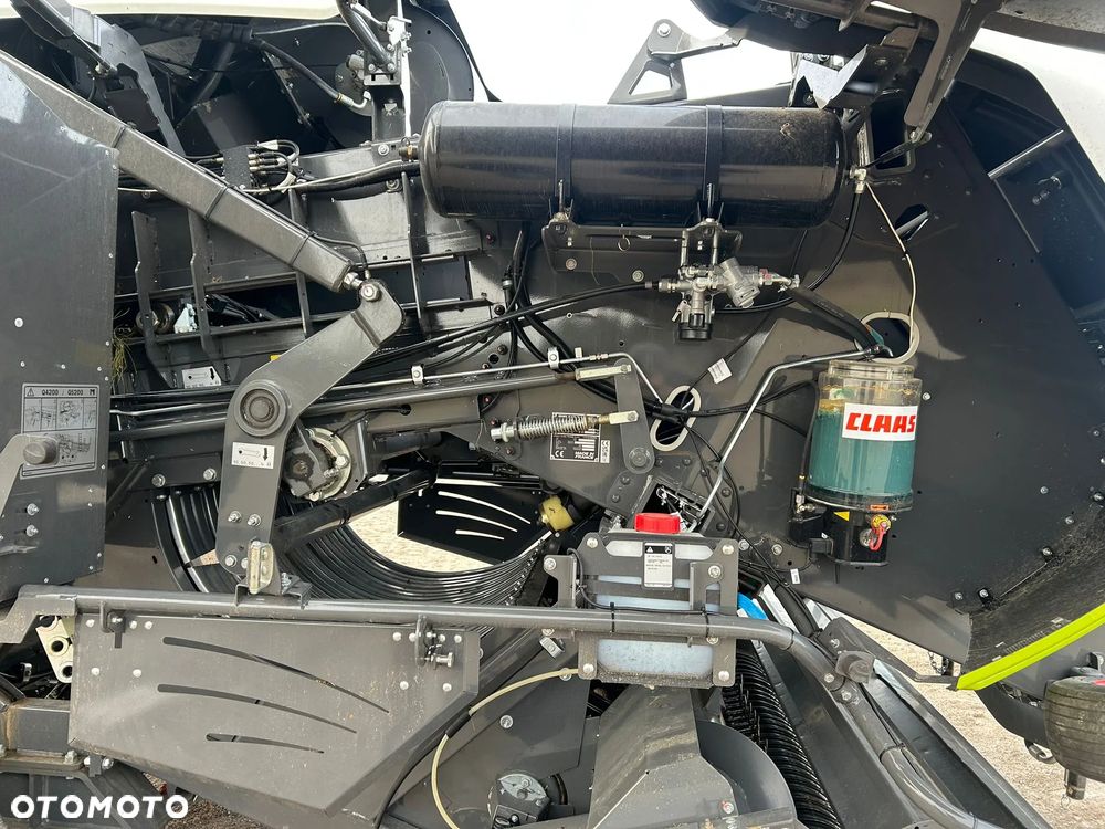 Claas 660 tys netto Claas Quadrant 4200 - 15