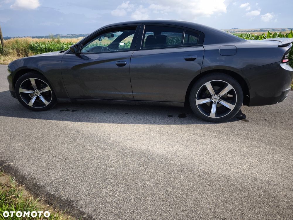 Dodge Charger - 5